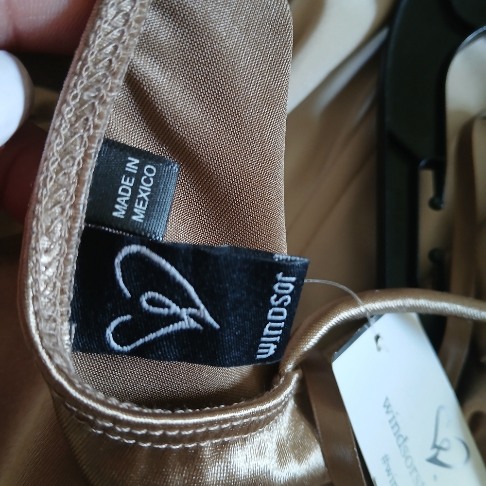 Windsor Satin Dress - Picture 4 of 7